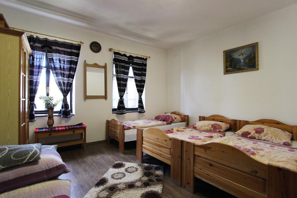 Toldi Vendeghaz Hotel Felsotold Bagian luar foto